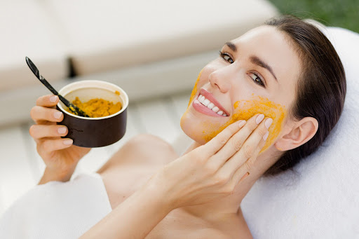 Effective Uses Of Turmeric For Skin Care